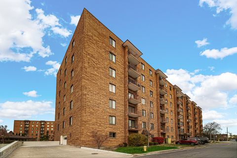 Tiny photo for Mount Prospect, IL 60056 (MLS # 12519240)