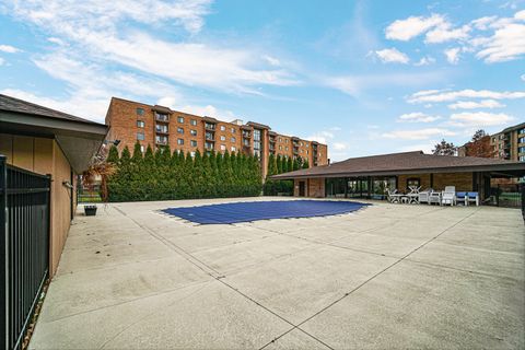 Tiny photo for Mount Prospect, IL 60056 (MLS # 12519240)