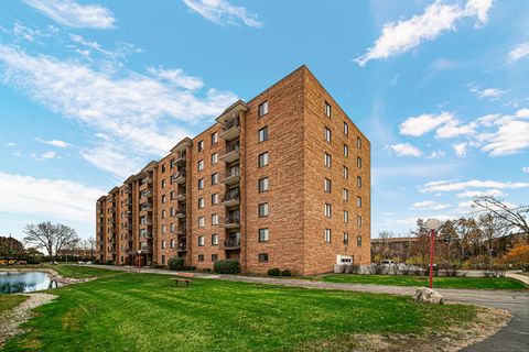 Tiny photo for Mount Prospect, IL 60056 (MLS # 12519240)