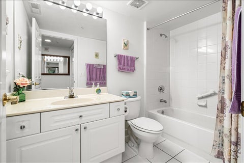 Tiny photo for 740 Creekside Drive #509, Mount Prospect, IL 60056 (MLS # 12707703)