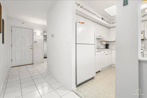 Tiny photo for 740 Creekside Drive #509, Mount Prospect, IL 60056 (MLS # 12707703)