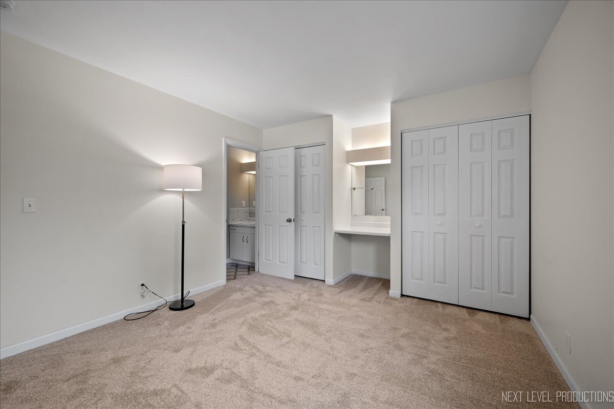 16 Circle Drive East