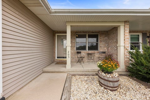 Tiny photo for 205 Suzy Court, Plano, IL 60545 (MLS # 12689864)