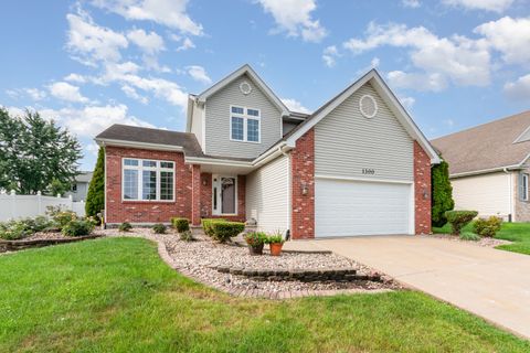 Photo of 1300 Boston Avenue, Joliet, IL 60435 (MLS # 12433694)