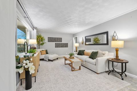 Tiny photo for 203 S TAZEWELL Street, Mackinaw, IL 61755 (MLS # 12545313)