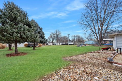 Tiny photo for 203 S TAZEWELL Street, Mackinaw, IL 61755 (MLS # 12545313)