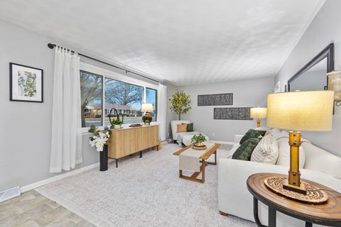 Tiny photo for 203 S TAZEWELL Street, Mackinaw, IL 61755 (MLS # 12545313)