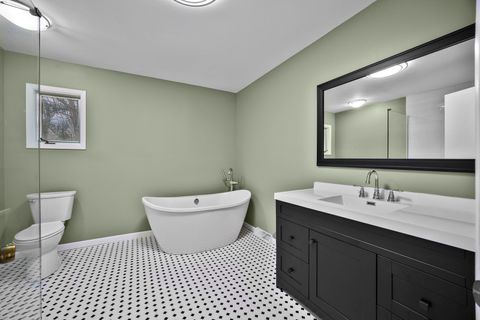 Tiny photo for 5514 N 13000 E Road, Momence, IL 60954 (MLS # 12598034)