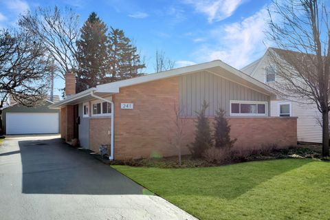 241 Lincoln Street Glenview IL 60025