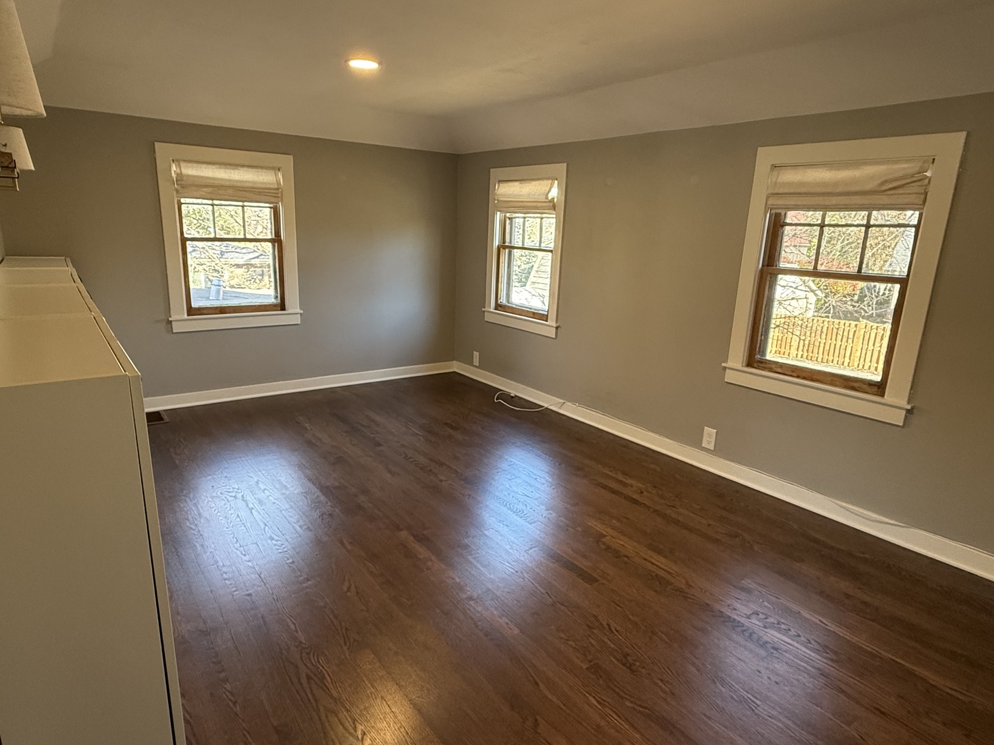 Rolling Meadows, Illinois 60008, United States, 2 Bedrooms Bedrooms, ,2 BathroomsBathrooms,Residential,Active,243909