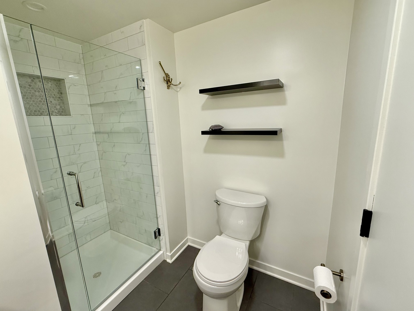 Rolling Meadows, Illinois 60008, United States, 2 Bedrooms Bedrooms, ,2 BathroomsBathrooms,Residential,Active,243909