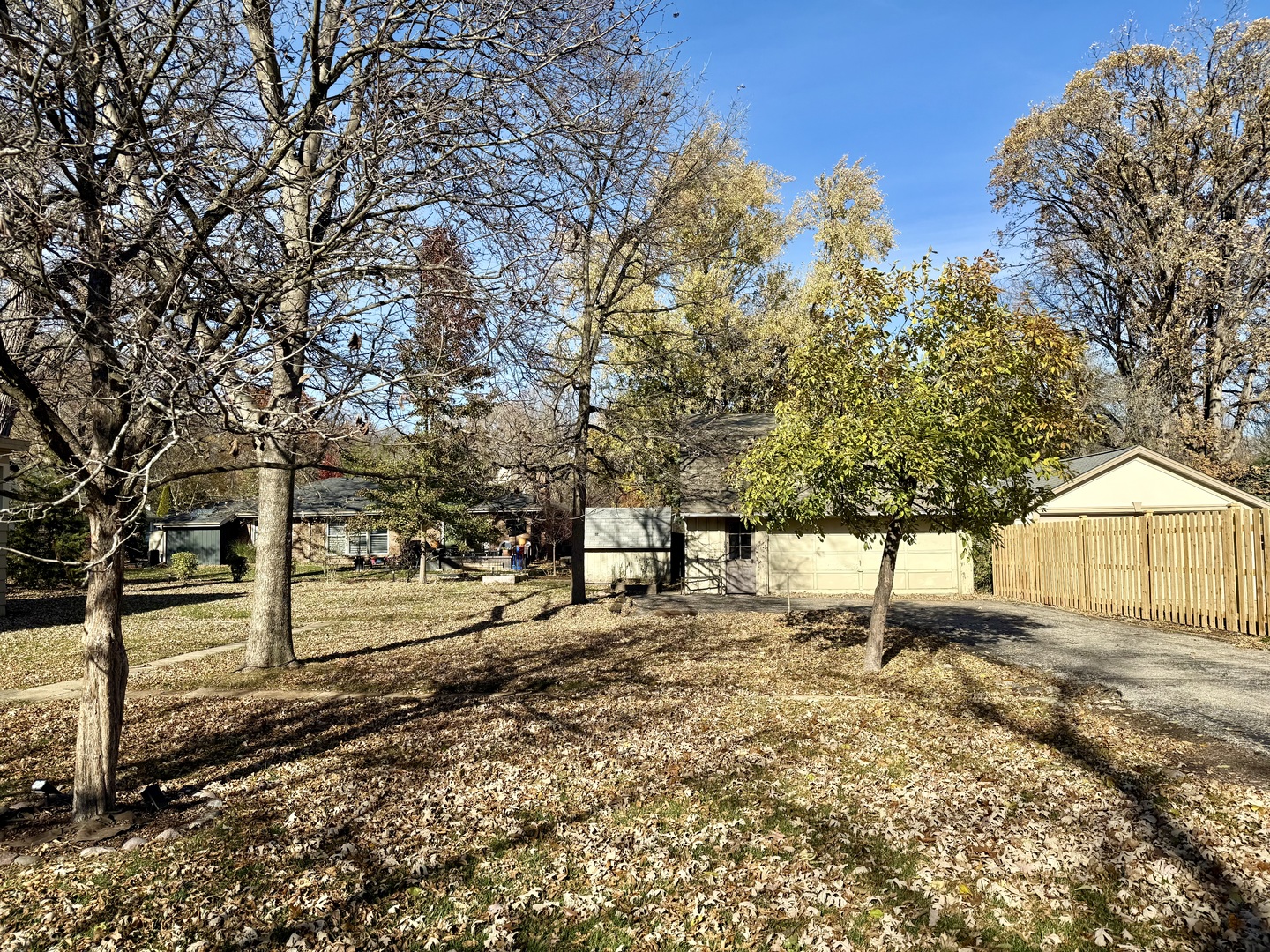 Rolling Meadows, Illinois 60008, United States, 2 Bedrooms Bedrooms, ,2 BathroomsBathrooms,Residential,Active,243909