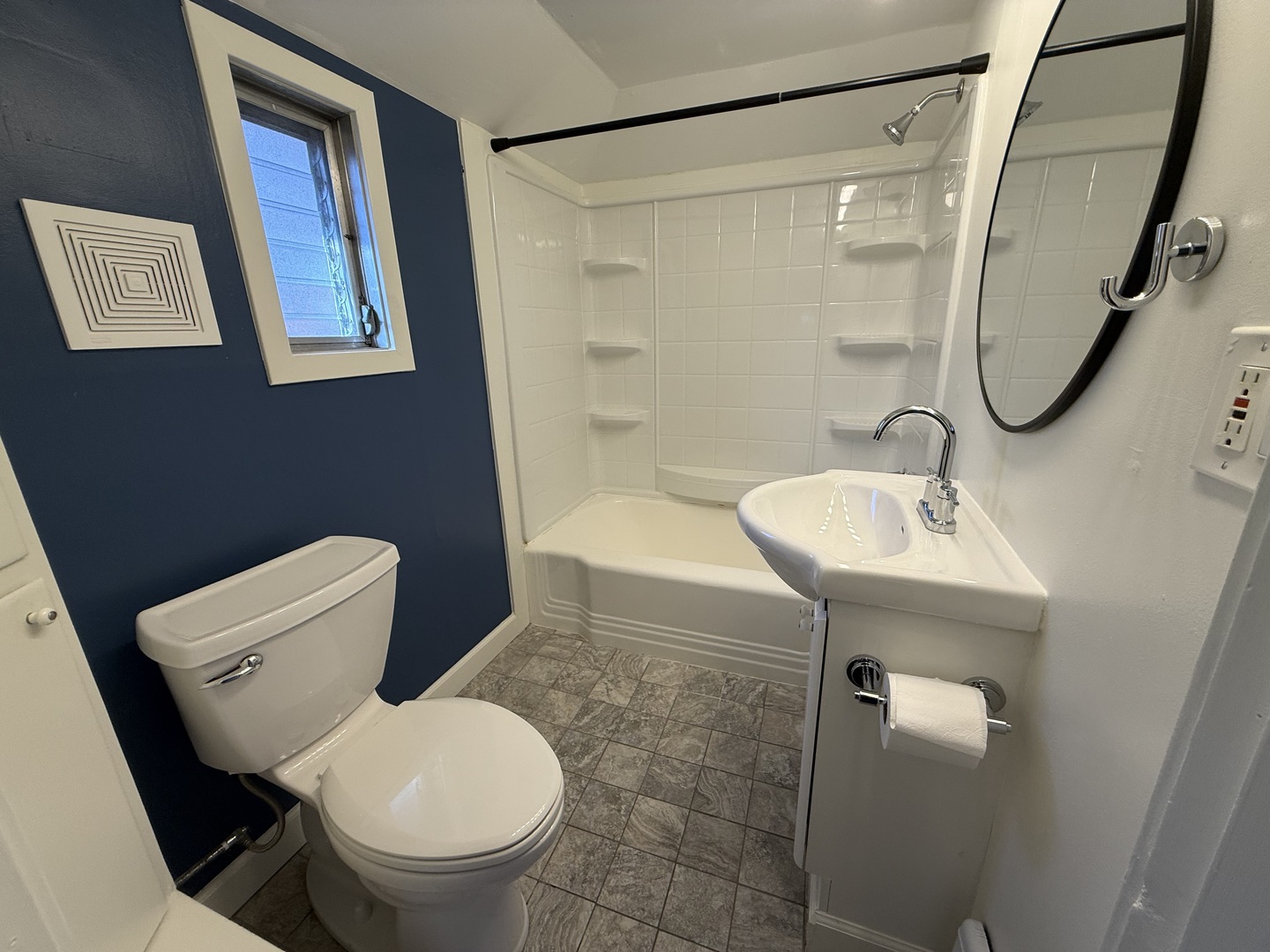 Rolling Meadows, Illinois 60008, United States, 2 Bedrooms Bedrooms, ,2 BathroomsBathrooms,Residential,Active,243909