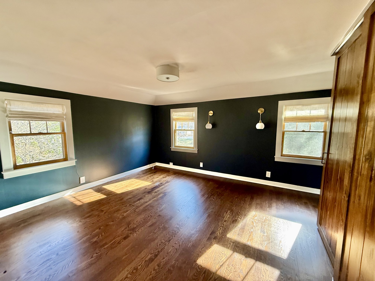 Rolling Meadows, Illinois 60008, United States, 2 Bedrooms Bedrooms, ,2 BathroomsBathrooms,Residential,Active,243909