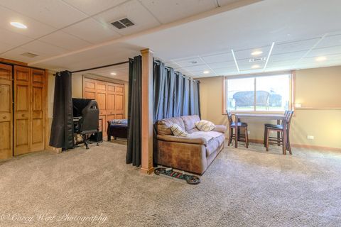 Tiny photo for 3049 Renard Lane, St. Charles, IL 60175 (MLS # 12593563)