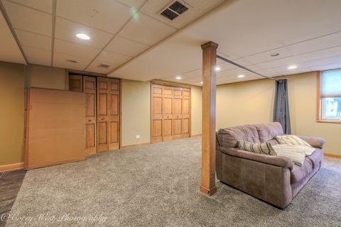 Tiny photo for 3049 Renard Lane, St. Charles, IL 60175 (MLS # 12593563)