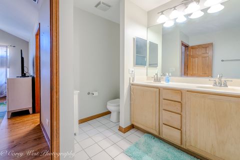 Tiny photo for 3049 Renard Lane, St. Charles, IL 60175 (MLS # 12593563)