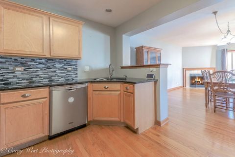 Tiny photo for 3049 Renard Lane, St. Charles, IL 60175 (MLS # 12593563)