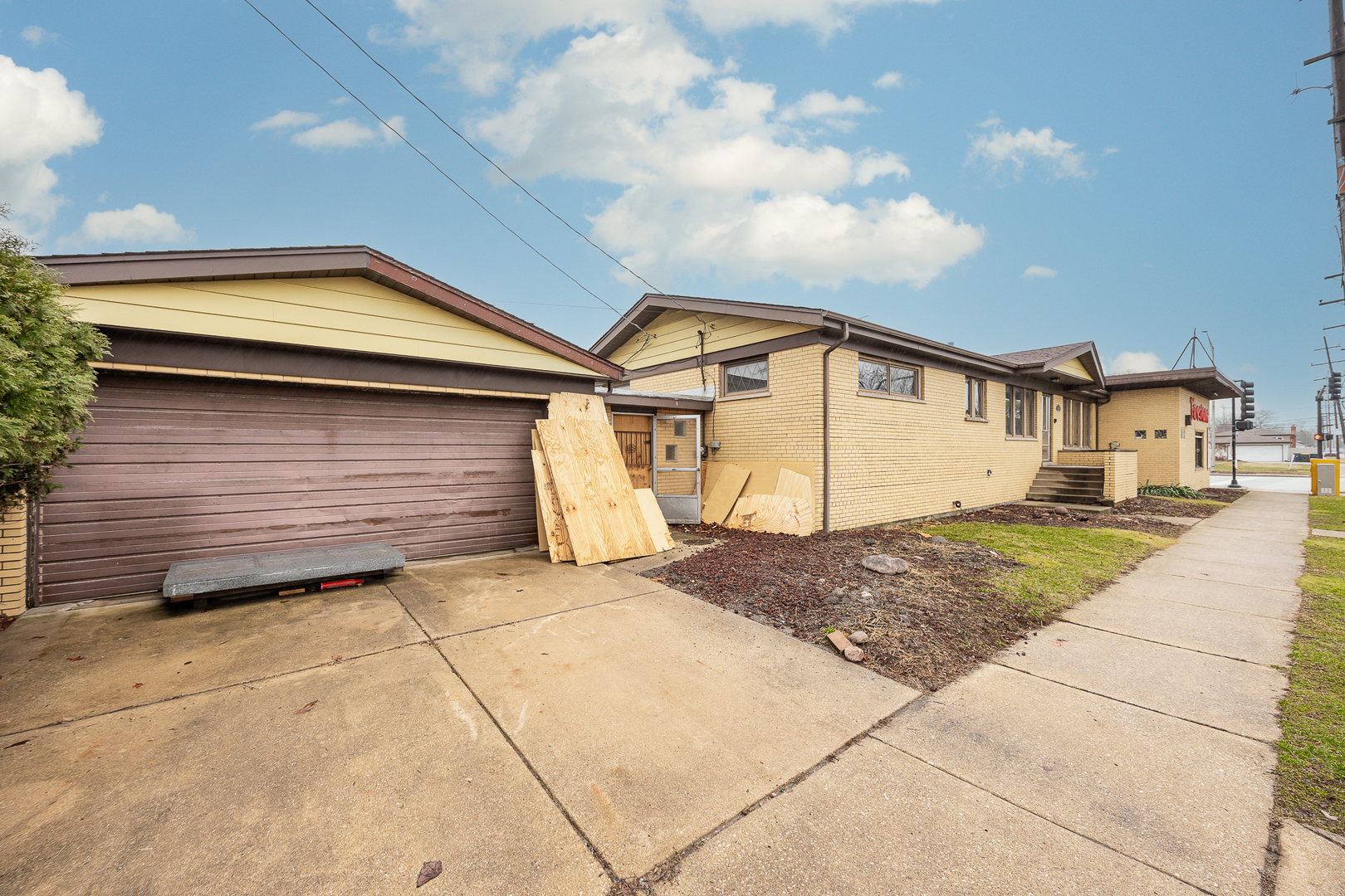 9101 S Kedzie Avenue