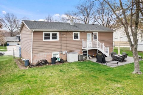 Tiny photo for 8932 S 85th Court, Hickory Hills, IL 60457 (MLS # 12619552)