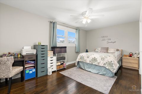 Tiny photo for 8932 S 85th Court, Hickory Hills, IL 60457 (MLS # 12619552)