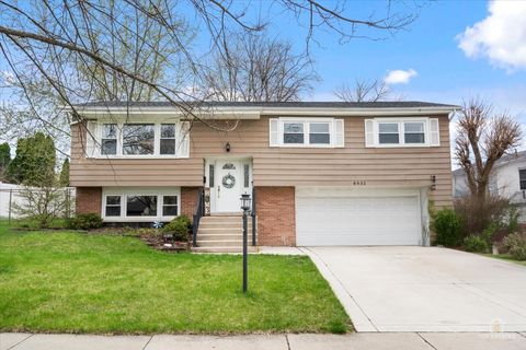 Tiny photo for 8932 S 85th Court, Hickory Hills, IL 60457 (MLS # 12619552)
