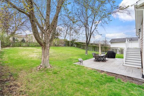 Tiny photo for 8932 S 85th Court, Hickory Hills, IL 60457 (MLS # 12619552)