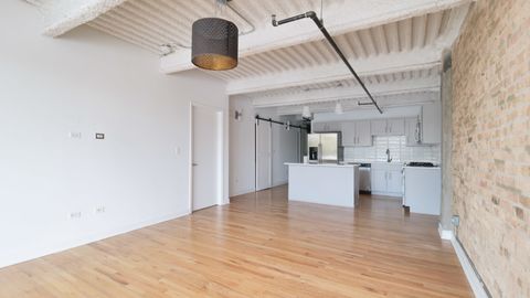 Tiny photo for 2545 S Dearborn Street #309, Chicago, IL 60616 (MLS # 12555000)