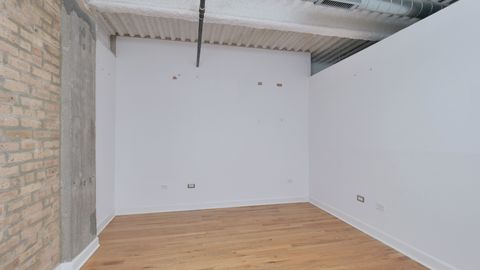 Tiny photo for 2545 S Dearborn Street #309, Chicago, IL 60616 (MLS # 12555000)