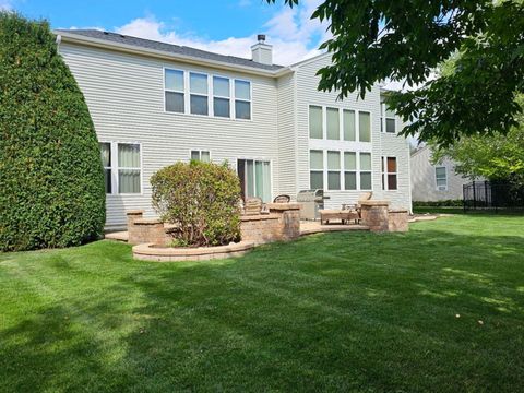 Tiny photo for 1575 McClellan Drive, Lindenhurst, IL 60046 (MLS # 12642574)
