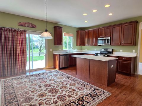 Tiny photo for 1575 McClellan Drive, Lindenhurst, IL 60046 (MLS # 12642574)