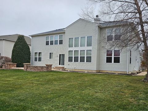 Tiny photo for 1575 McClellan Drive, Lindenhurst, IL 60046 (MLS # 12642574)