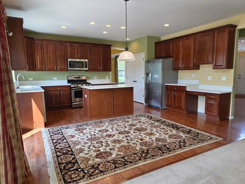 Tiny photo for 1575 McClellan Drive, Lindenhurst, IL 60046 (MLS # 12642574)