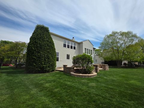 Tiny photo for 1575 McClellan Drive, Lindenhurst, IL 60046 (MLS # 12642574)