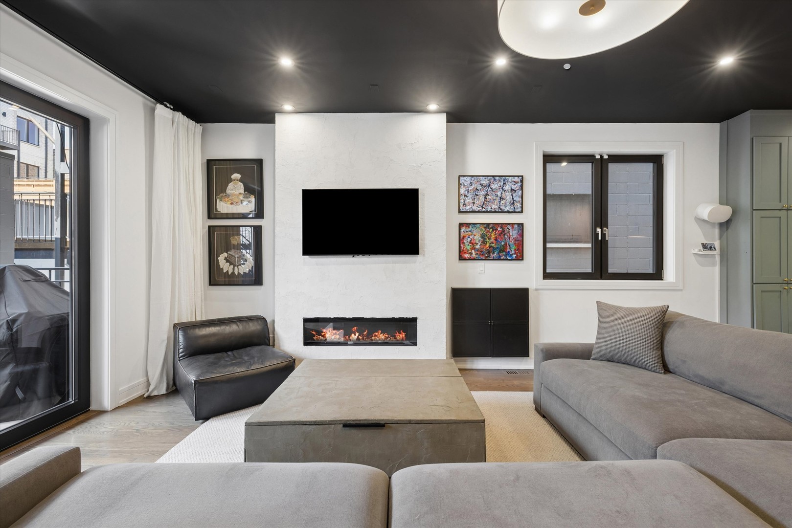 1346 N Claremont Avenue 1N