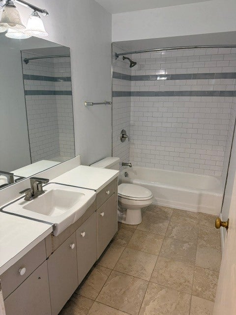 Tiny photo for 1205 Chanticleer Lane, Hinsdale, IL 60521 (MLS # 12732138)