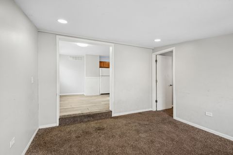 Tiny photo for 711 N Columbine Avenue, Lombard, IL 60148 (MLS # 12593326)