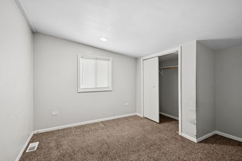 Tiny photo for 711 N Columbine Avenue, Lombard, IL 60148 (MLS # 12593326)