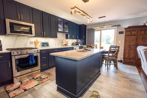 Tiny photo for 826 Fairmont Court, Des Plaines, IL 60018 (MLS # 12698665)