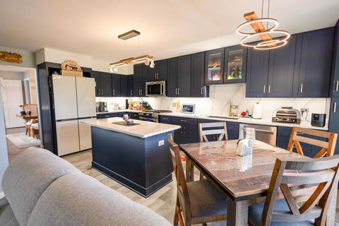 Tiny photo for 826 Fairmont Court, Des Plaines, IL 60018 (MLS # 12698665)