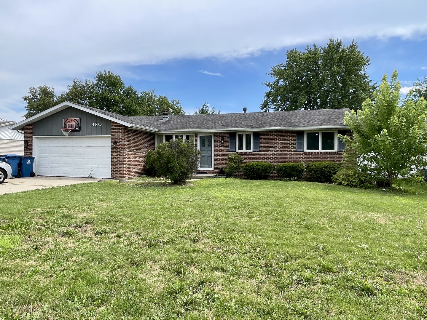 480 W Bethel Drive