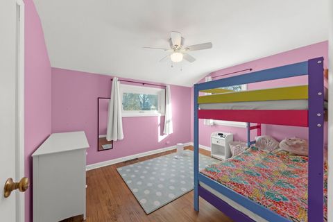 Tiny photo for 425 Wakeman Avenue, Wheaton, IL 60187 (MLS # 12556601)