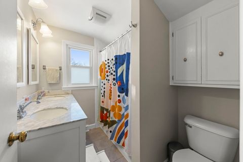 Tiny photo for 425 Wakeman Avenue, Wheaton, IL 60187 (MLS # 12556601)