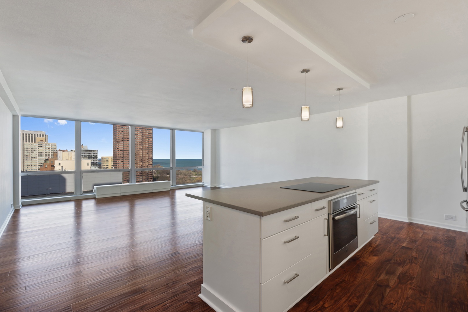 330 W Diversey Parkway 1806