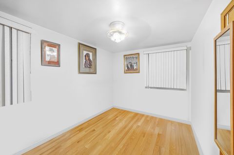 Tiny photo for 9748 S Van Vlissingen Road, Chicago, IL 60617 (MLS # 12551324)