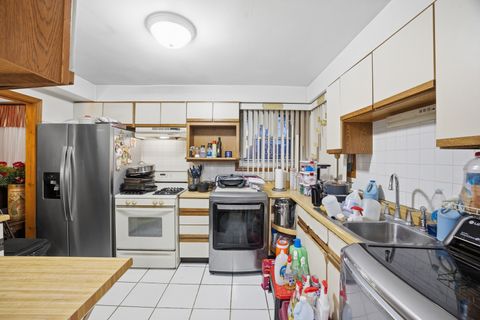 Tiny photo for 9748 S Van Vlissingen Road, Chicago, IL 60617 (MLS # 12551324)