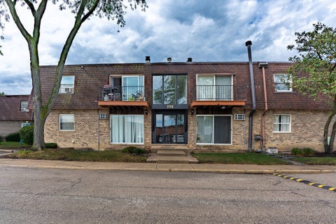 Photo of 775 Grove Drive #207, Buffalo Grove, IL 60089 (MLS # 12751201)