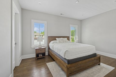 Tiny photo for 428 Beverly Drive, Wilmette, IL 60091 (MLS # 12531347)