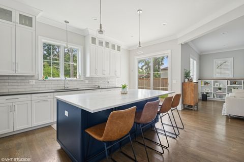 Tiny photo for 428 Beverly Drive, Wilmette, IL 60091 (MLS # 12531347)