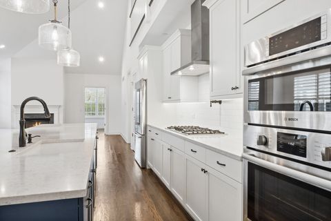 Tiny photo for 5531 Barton Lane, Hinsdale, IL 60521 (MLS # 12635772)